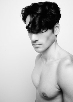 Immagine HAIRFASHION ROBERT KIRBY B663-01.jpg