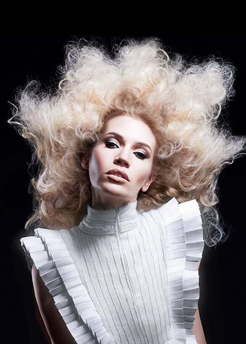 Immagine HAIRFASHION David Corbett D/David-Corbett_2022_A331_04.jpg