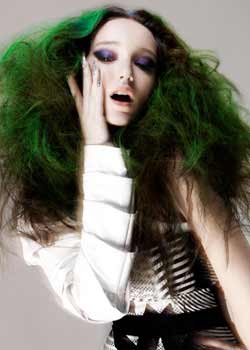 Immagine HAIRFASHION DAMIEN CARNEY DamienCarney-2011-178-25.jpg