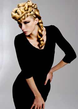 Immagine HAIRFASHION KAY MC INTYRE KayMcIntyre-2011-198-07.jpg